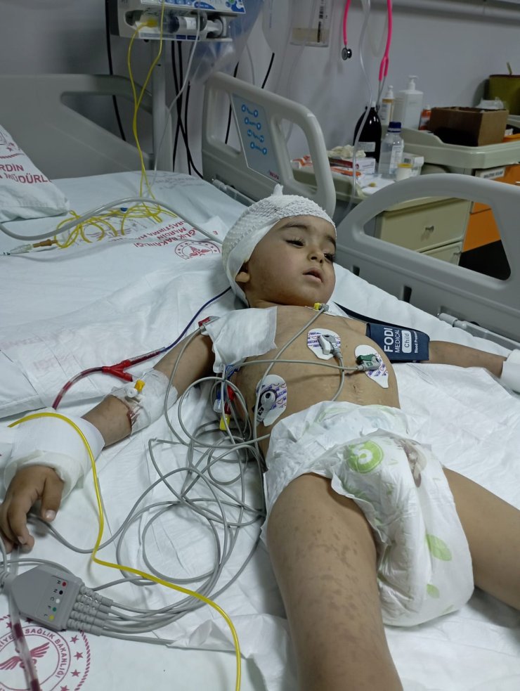 9 Böbrek Ameliyatı, 2 Kez Beyin Kanaması Geçiren Muhammed, Nakil Bekliyor