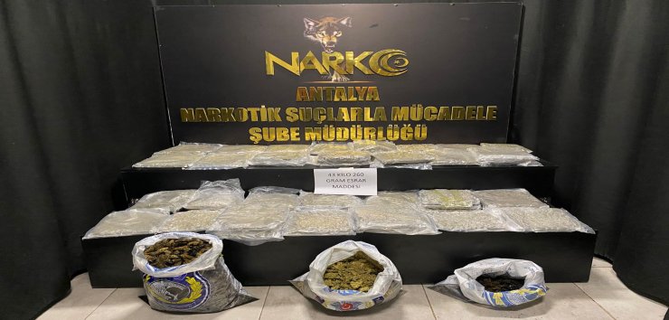 Antalya Zeytinköy’de 200 Polisle Uyuşturucu Baskını (2)