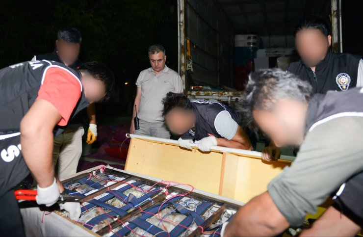 Bakan Yerlikaya: Bingöl Ve Osmaniye'de 5 Zehir Taciri Tutuklandı