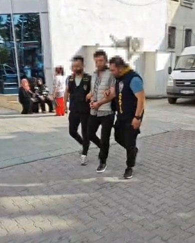 Beylikdüzü'nde Market Çalışanını Bıçaklayarak Öldüren Saldırgan Tutuklandı