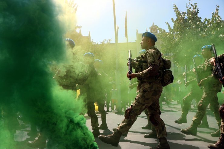 Bolu'da, Komandolar Caddeyi Marşlarla İnletti