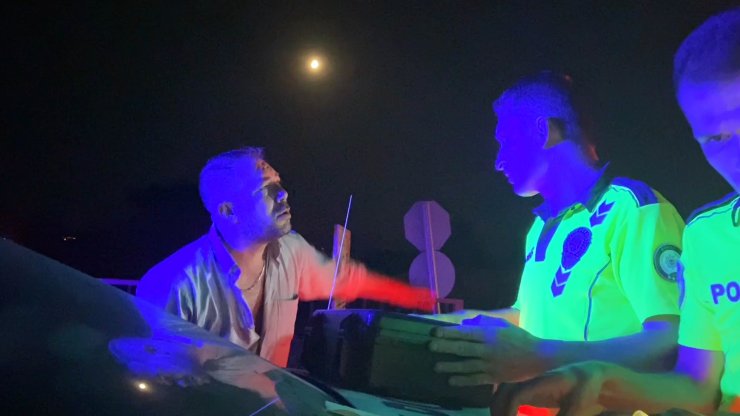 Bursa'da Denetimlere 3.05 Promil Alkollü Yakalanan Sürücü: Ben Bu Arabayı Diyarbakır'a Kadar Götürürüm