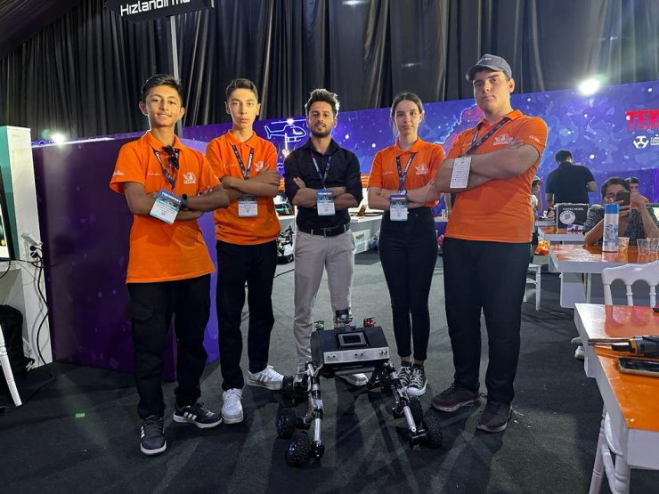 Lise Öğrencileri, Maden Kazalarını Önceden Bildiren Robot Geliştirdi