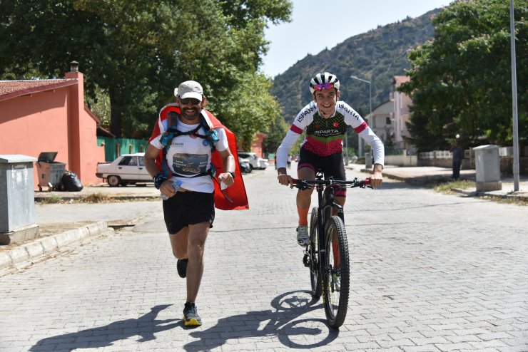 Üç Sporcudan Eğirdir Gölü'nde Zafer Yolculuğu
