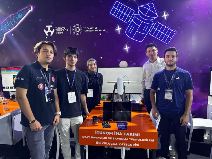 Üniversite Öğrencilerinden Güneş Enerjisiyle Çalışan İha