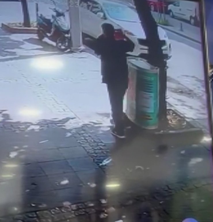 Zeytinburnu'nda 16 Aylık Sma Hastası Bebeğin Bağış Kumbarası Çalındı