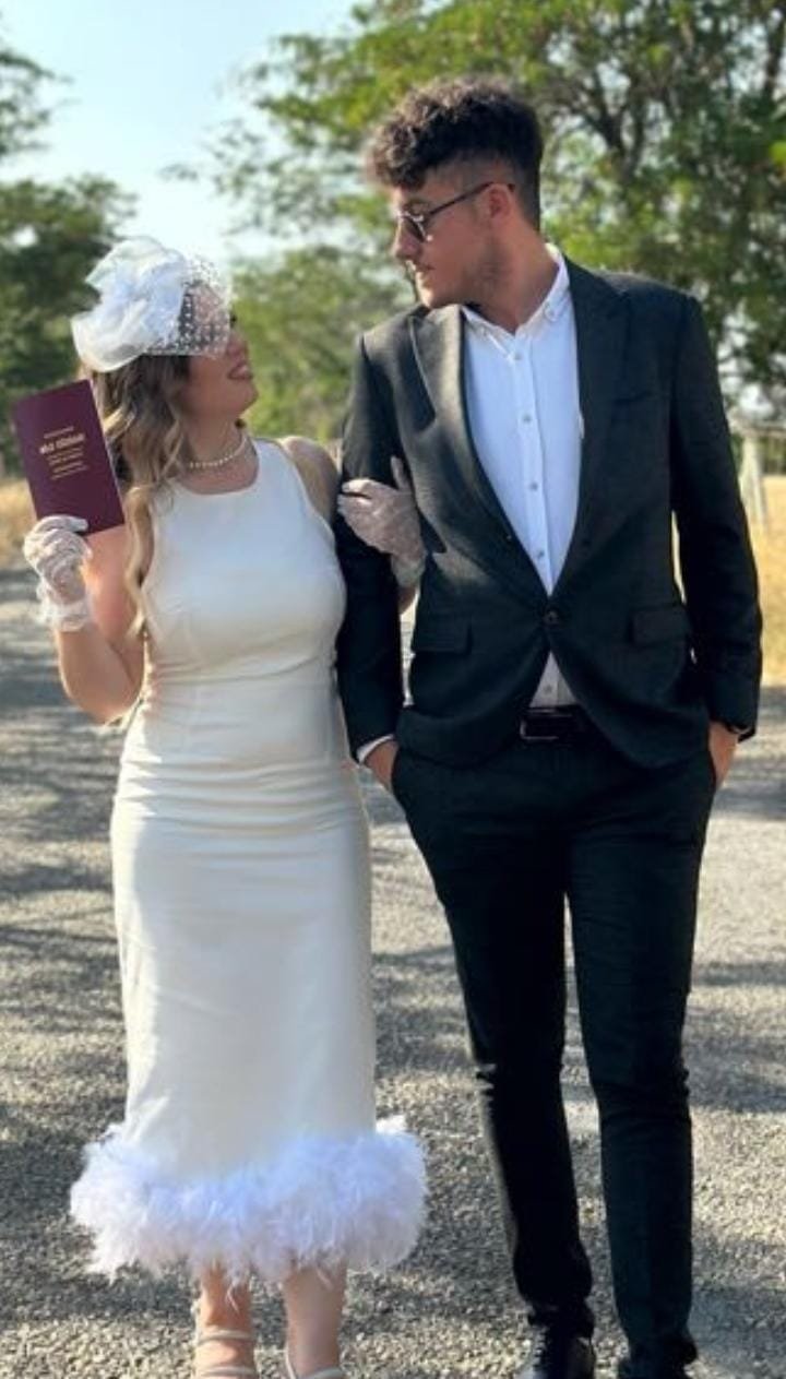 Gelin, Kına Gecesinde Magandanın Açtığı Ateşle Vurulup Yaralandı (2)