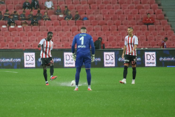 Samsunspor - İstanbulspor Maçı Ertelendi