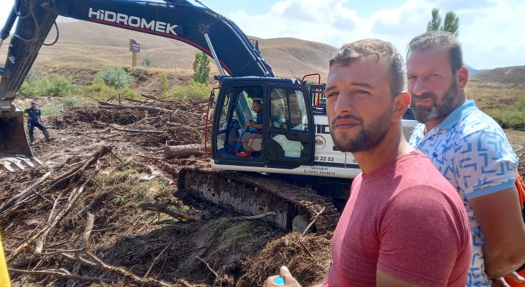 1 Kişinin Öldüğü, 14 Kişinin Kurtulduğu Selde Kaybolan Asel Bebek, Aranıyor (3)