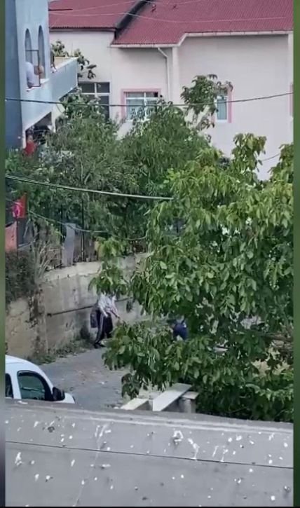 Hkp Genel Başkanı Nurullah Efe Komşusunu Bıçakladığı İddiasıyla Gözaltına Alındı