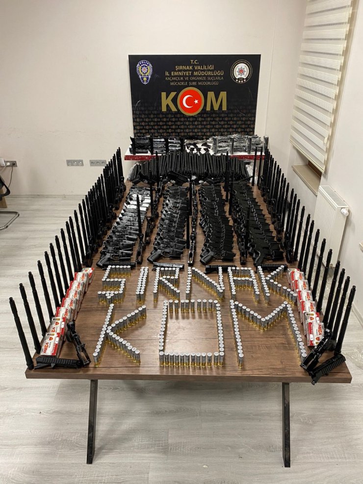 Şırnak'ta 1388 Silah Namlusu, Uyuşturucu Ve Kaçak Malzemeler Ele Geçirildi; 51 Gözaltı