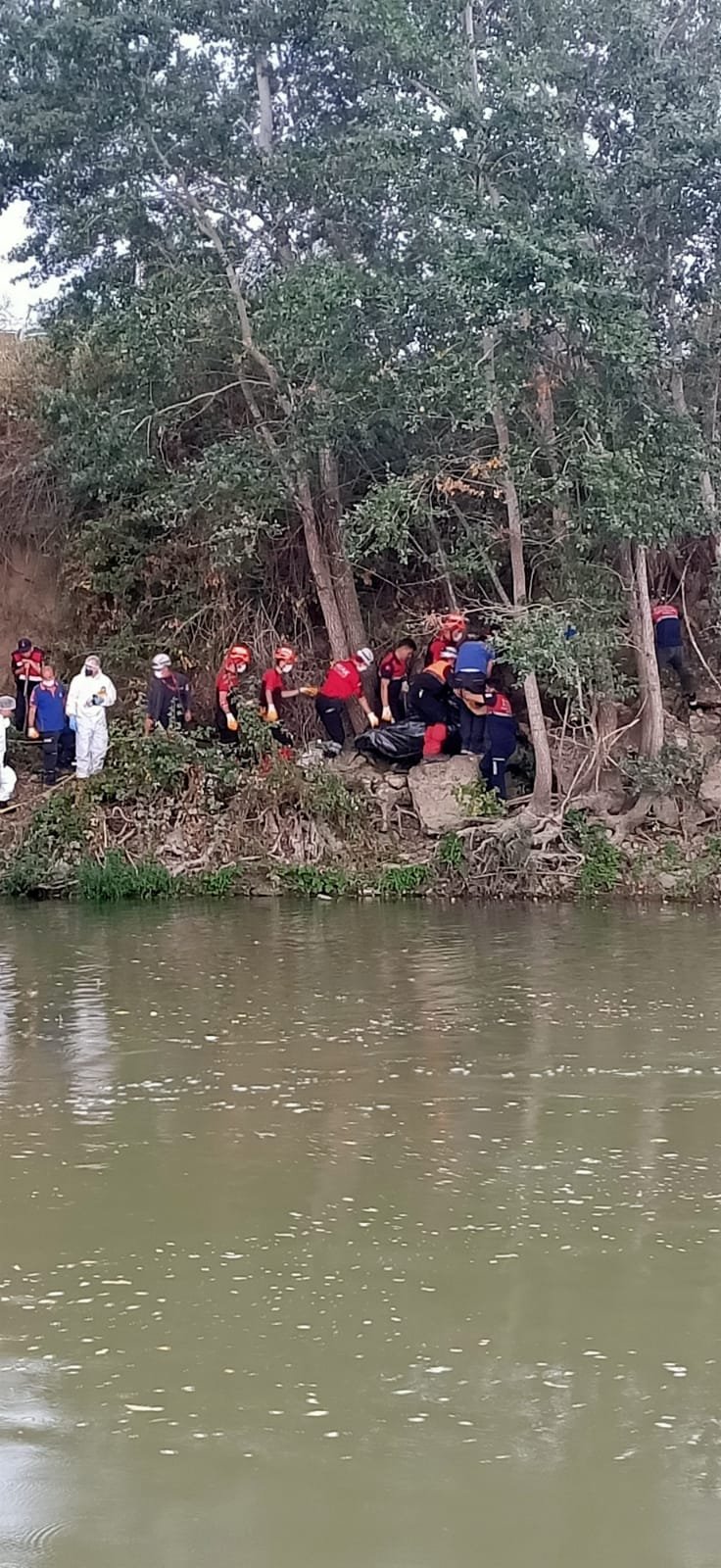 Kayıp Elektrik Teknisyeni Çay Kenarında Ölü Bulundu