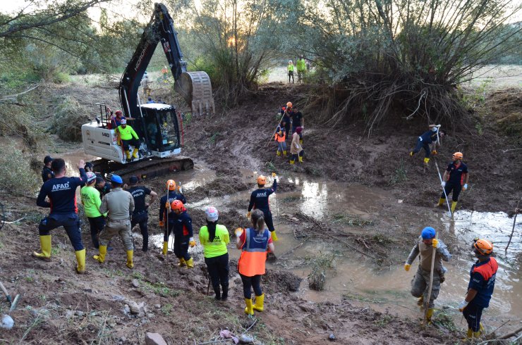 Selde Kaybolan Asel'in Annesi: Elimden Kayıp Gitti (4)