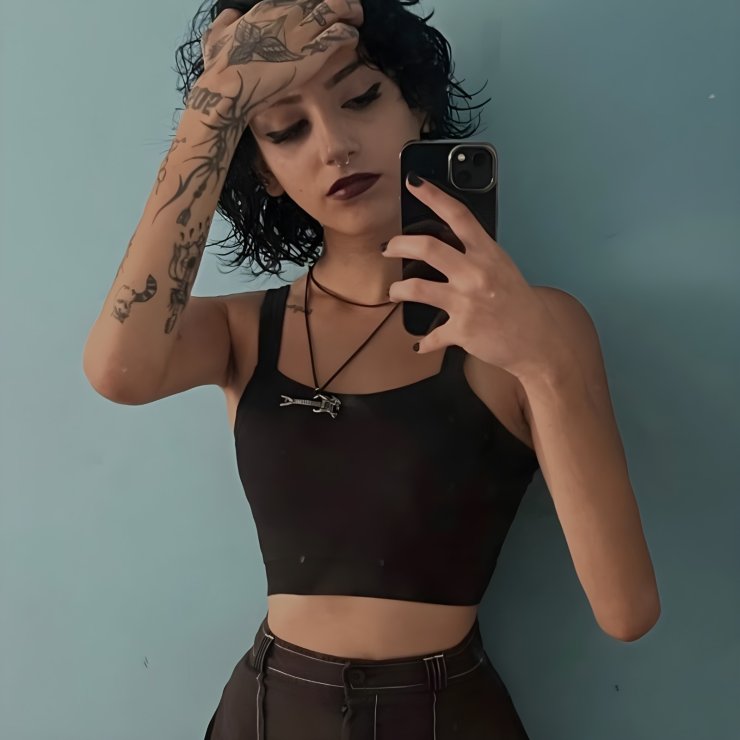 Üniversite Öğrencisi Nazlı, Evinde Ölü Bulundu