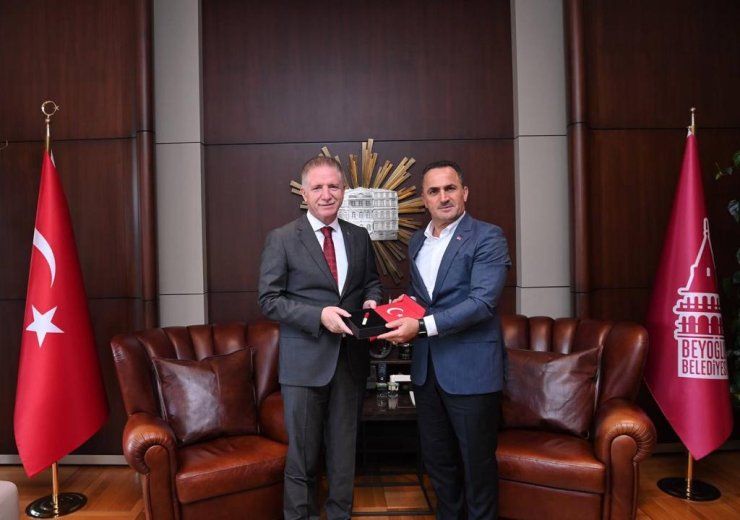 Vali Gül, Beyoğlu Belediyesi'ni Ziyaret Etti