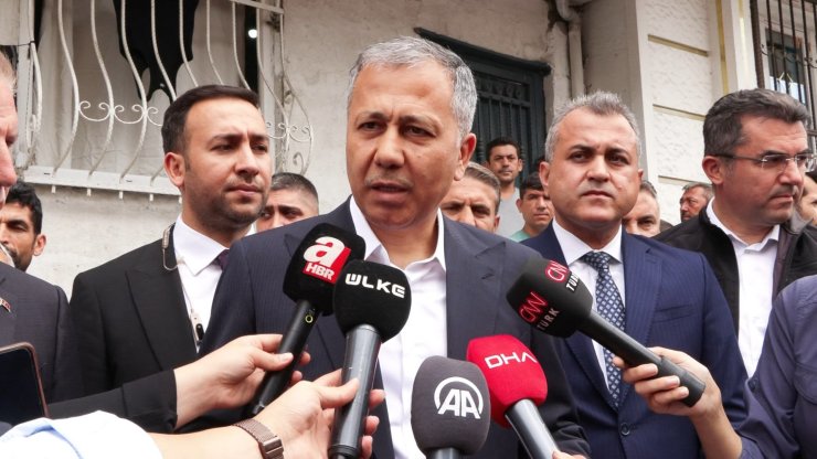 Bakan Yerlikaya Küçükçekmece’de İncelemelerde Bulundu