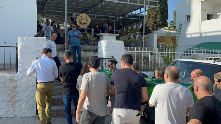 Eski Voleybol Federasyonu Başkanı Teoman Yazgan Toprağa Verildi