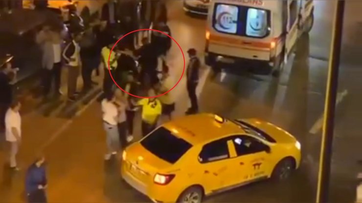 Kazada Yaralanan Kadına Tekme Atıp Kaçtı; O Anlar Kamerada