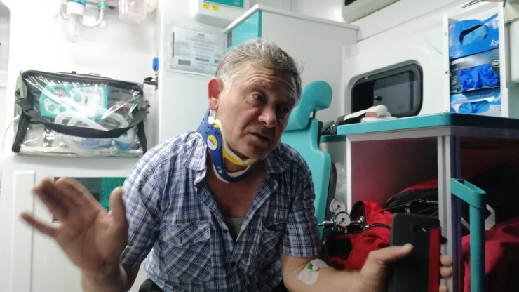 Manisa'da Fabrika İşçilerinin Taşındığı Servis Minibüsü Kavun Tarlasına Uçtu: 11 Yaralı