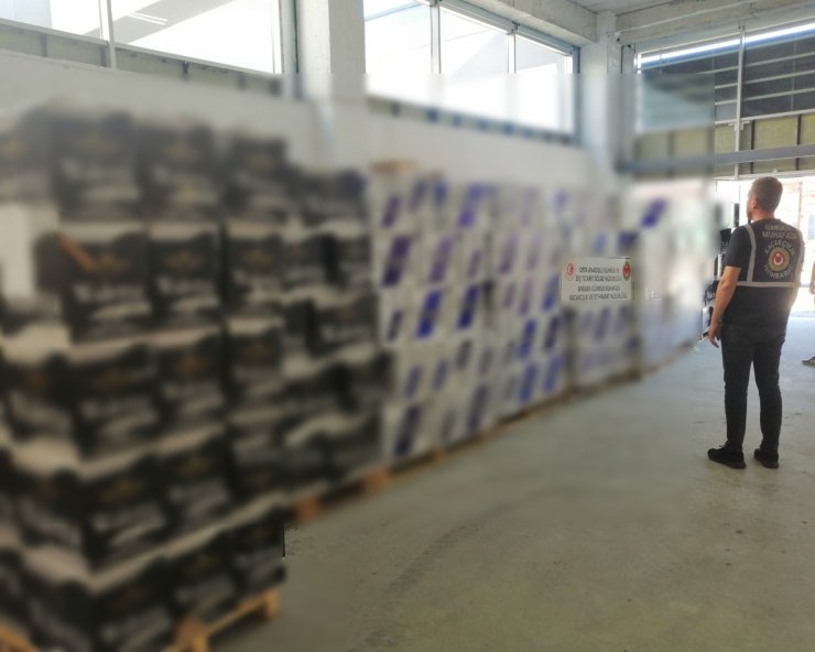 2 İlde 8,6 Milyon Tl'lik Kaçak Makaron Ele Geçirildi