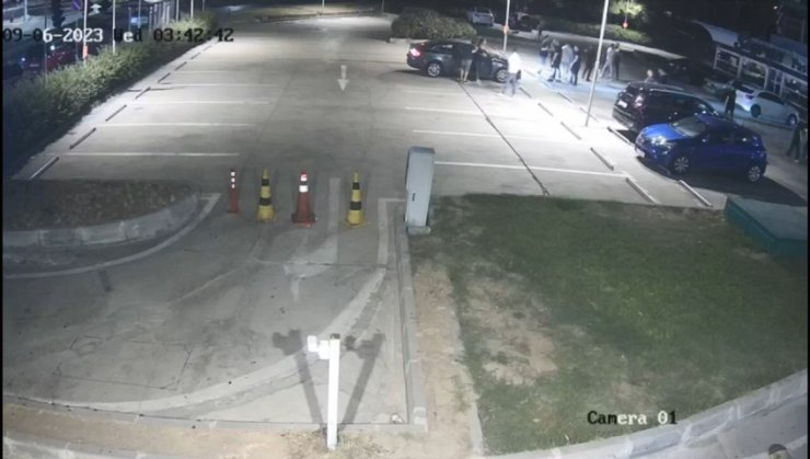 Beylikdüzü'nde Müşteriler İle Korumalar Arasında Silahlı Kavga