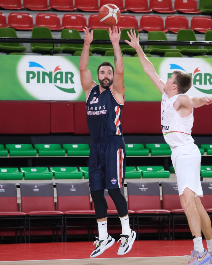Petkimspor, Çağdaş Bodrum'u 71-69'luk Skorla Yendi