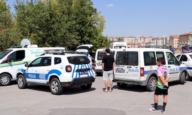 Şehit Polisin Eşi, Cipinde, Başından Vurulmuş Halde Ölü Bulundu