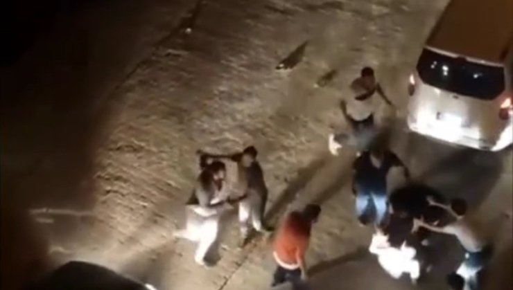 Şanlıurfa'da, Sokak Ortasındaki Kavga Kamerada