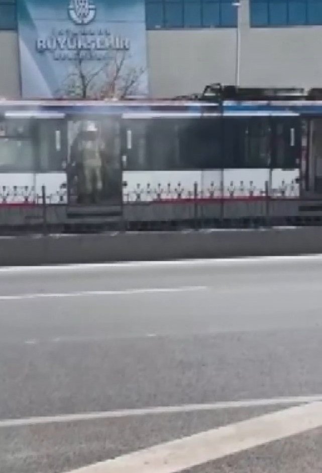 Tramvayda Duman Paniği