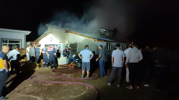 Ahşap Atölyesindeki Yangın Söndürüldü