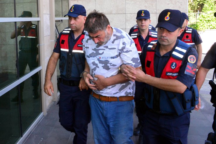 6 Kişinin Öldüğü Kazada Şoför: Kamyonun Yönünü Değiştirmeseydim Daha Vahim Olurdu