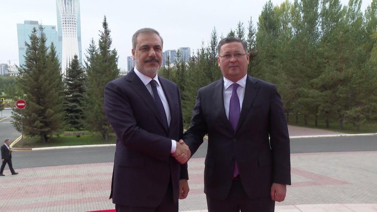 Bakan Fidan, Kazakistan Dışişleri Bakanı Nurtleu İle Görüştü