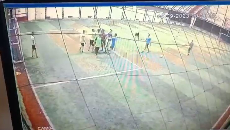 Halı Sahada 2 Savcıyla Tartışan Uzman Çavuş, Silah Taşıyamayacak