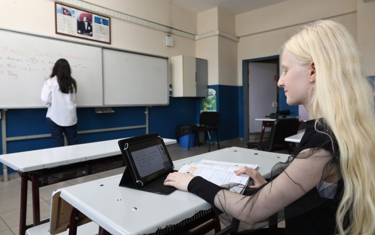 “Tahtapp Uygulaması İle Az Gören Öğrencilerin Ders Takibini Kolaylaştırıyoruz”