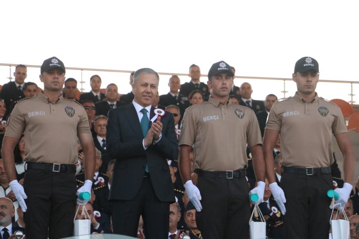 Bakan Yerlikaya: Bize Yan Bakana Düz Bakmayacağız