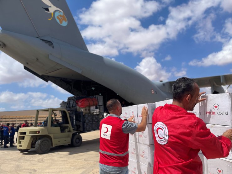 Kızılay, Sel Felaketi Sonrası Libya'da Yardım Çalışmalarına Başladı