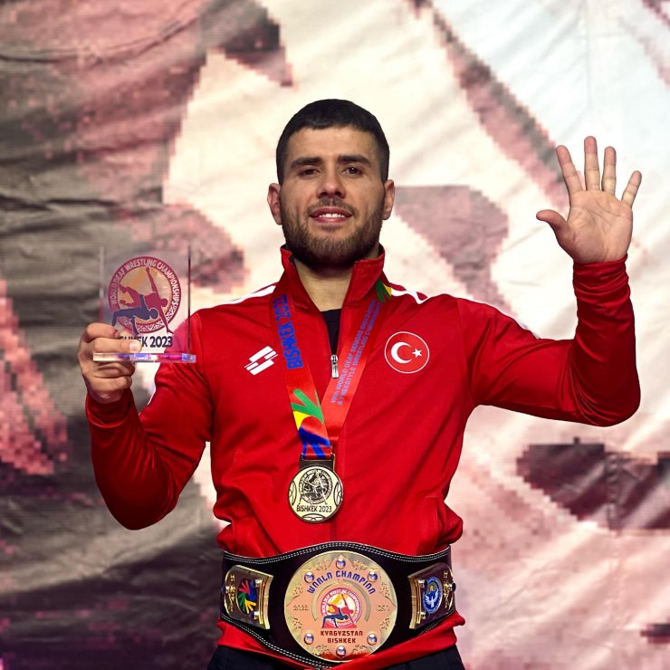 Şırnaklı Milli Güreşçi 5’inci Kez Dünya Şampiyonu Oldu