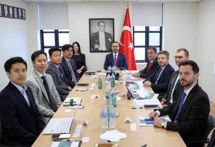 Bakan Kacır, Seul’de Teknoloji Şirketleriyle Toplantı Yaptı
