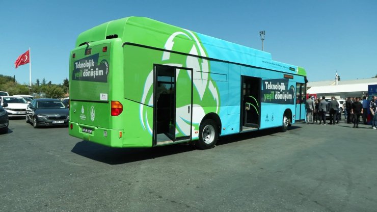 İmamoğlu 'Elektrikli Otobüs Dönüşüm' Toplantısına Katıldı