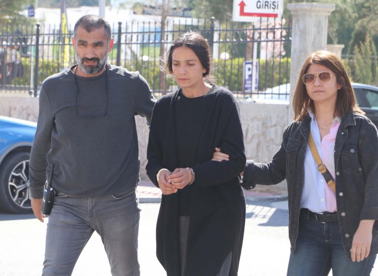 Kocasını Öldüren Kadın: Bıçakta Parmak İzi Çıkmasın Diye Herhangi Bir Girişimde Bulunmadım