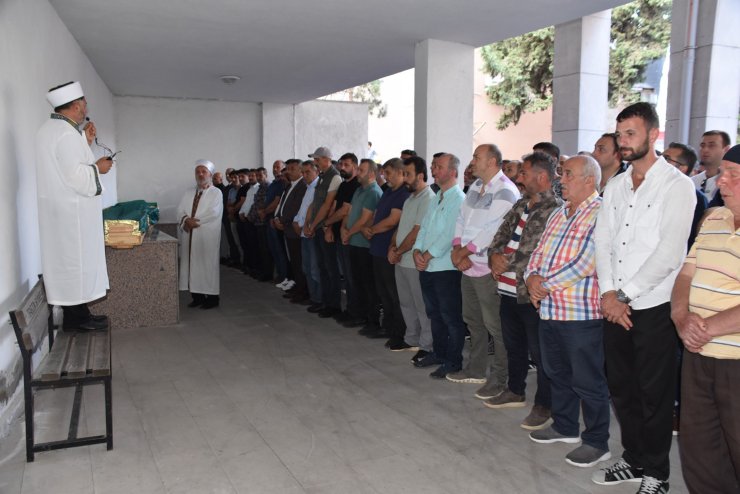 Arazi Anlaşmazlığı Nedeniyle Öldürülen Çift Defnedildi