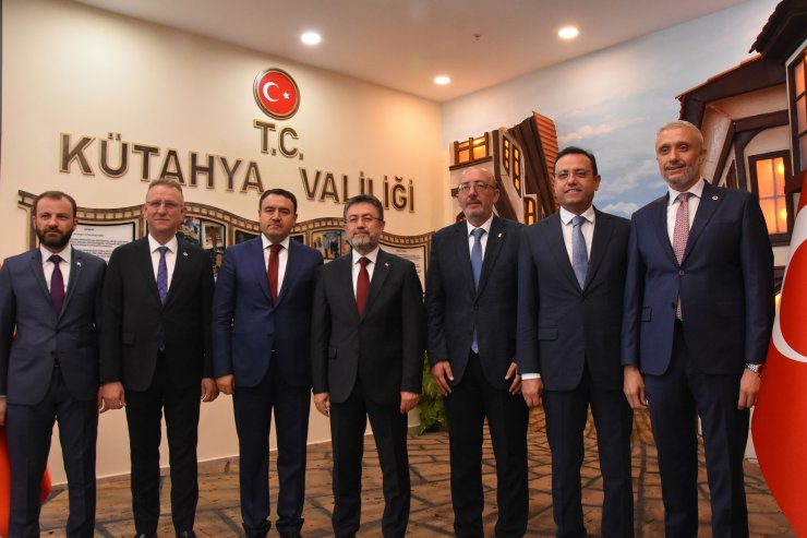 Bakan Yumaklı: Çiftçinin Güçleneceği, Sürdürülebilir Bir Üretimi Sağlayacağız (2)