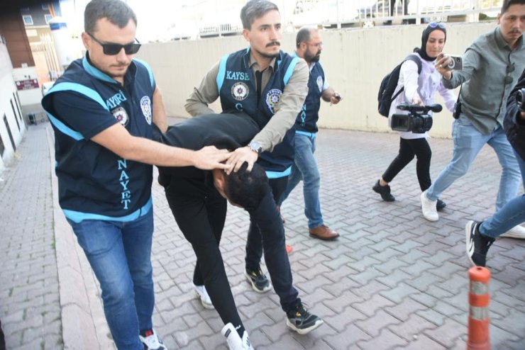 Eski Sevgilisini Öldüren Şüpheli Adliyede