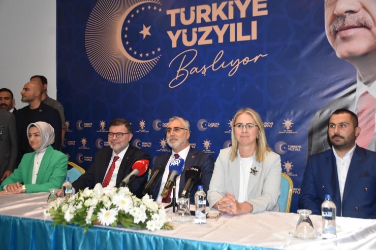 Bakan Işıkhan İzmir'de (3)