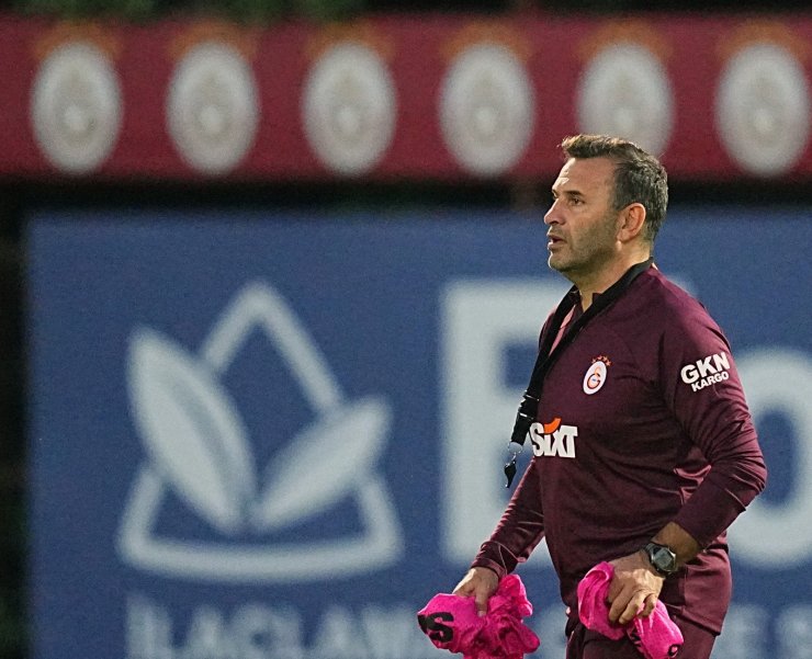 Galatasaray’da Davinson Sanchez İlk Antrenmanına Çıktı