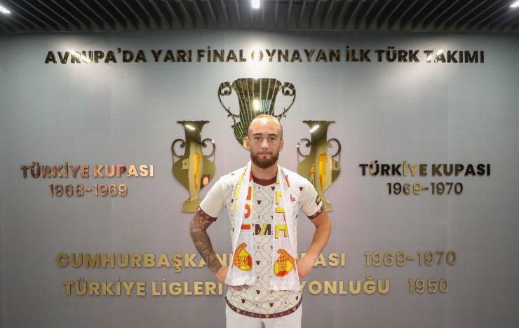 Göztepe, Doğan Erdoğan’la İmzaladı