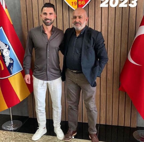 Kayserispor 5 Futbolcuyu Renklerine Bağladı