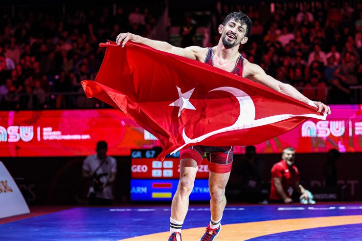 Kerem Kamal Yine Madalya Peşinde