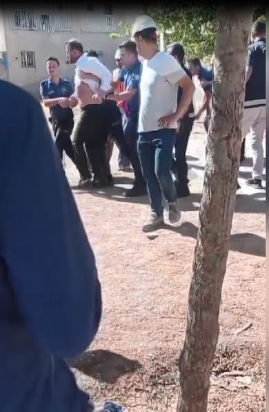 Mardin’de Enerji Şirketinin Çalışmalarını Engelleyen Gruptaki Mahalle Muhtarına Gözaltı