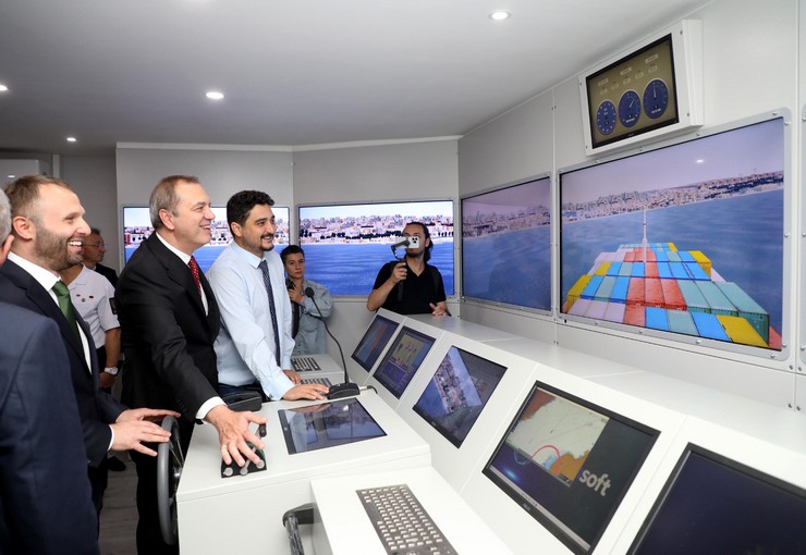 rizede-universiteye-denizcilik-alaninda-iki-yerli-simulator-kuruldu-3.jpg